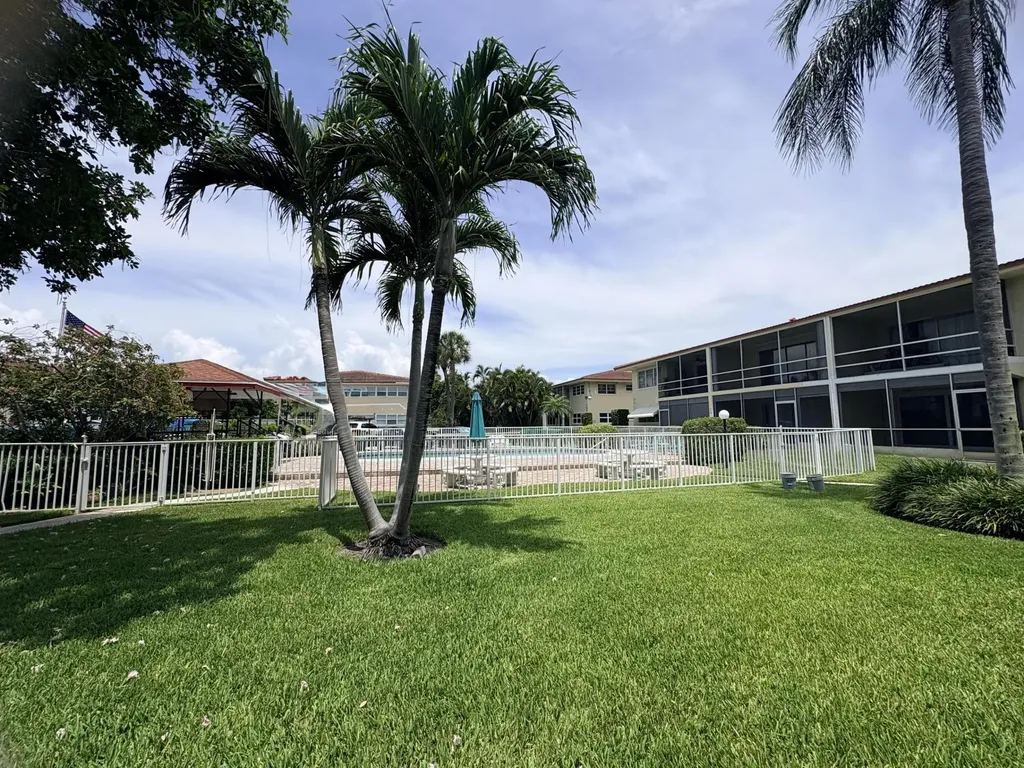 2202 NE 36th Street Lighthouse Point FL 33064