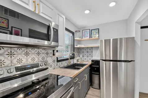 124 Lake Evelyn Drive West Palm Beach FL 33411