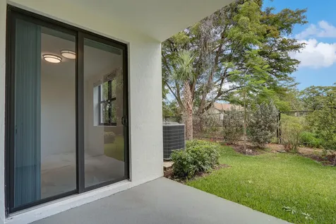 406 Bella Sol Way West Palm Beach FL 33406