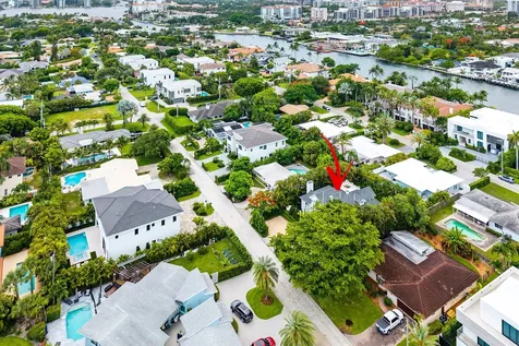 477 NE Spanish Court Boca Raton FL 33432