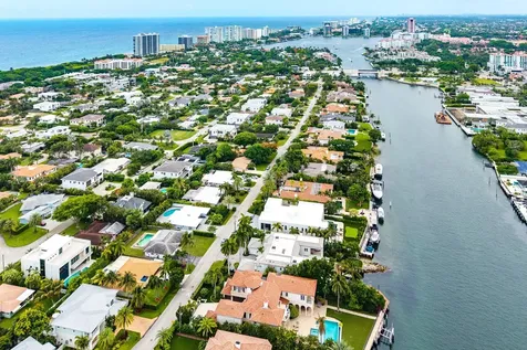 477 NE Spanish Court Boca Raton FL 33432