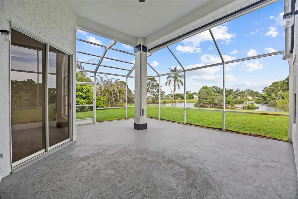 2635 SE Morningside Boulevard Port St Lucie FL 34952