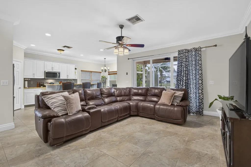 11483 Beacon Pointe Lane Wellington FL 33414