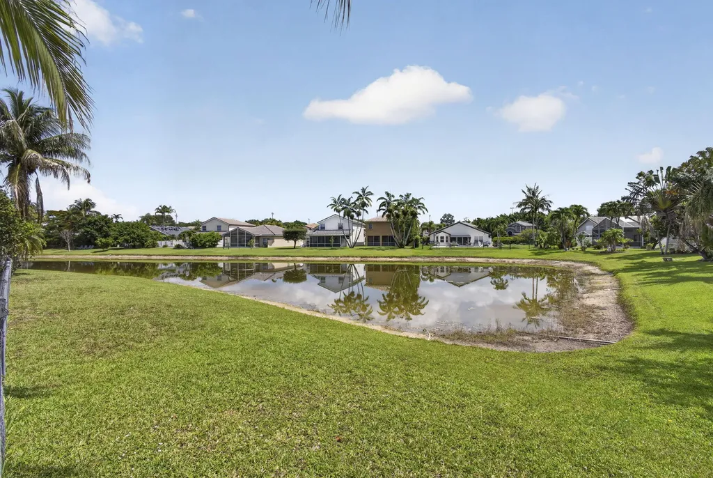 11483 Beacon Pointe Lane Wellington FL 33414