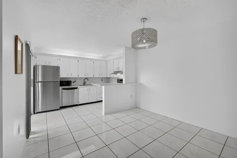 3310 Meridian Way S Palm Beach Gardens FL 33410
