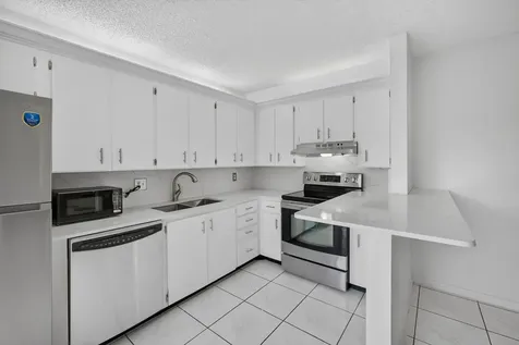 3310 Meridian Way S Palm Beach Gardens FL 33410