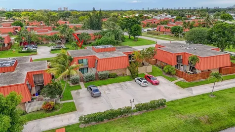3310 Meridian Way S Palm Beach Gardens FL 33410