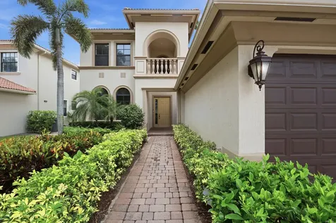 8105 Ferentino Pass Delray Beach FL 33446