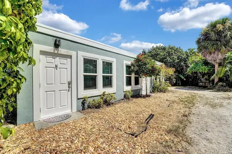 14 South Lane Boynton Beach FL 33435