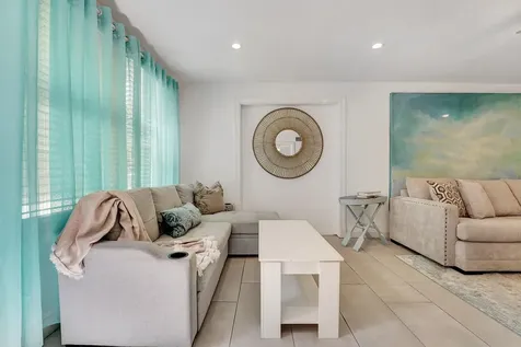 14 South Lane Boynton Beach FL 33435