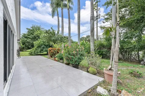 9180 Pine Springs Drive Boca Raton FL 33428
