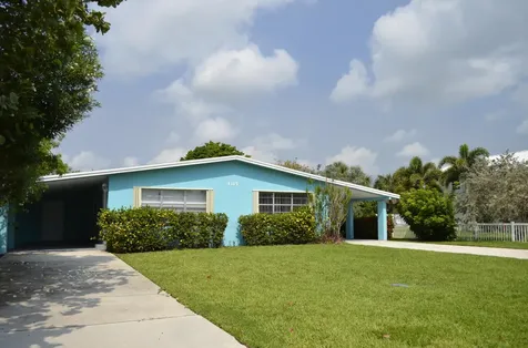 1115 Hernando Street Fort Pierce FL 34949