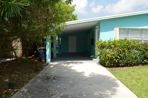 1115 Hernando Street Fort Pierce FL 34949