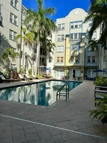 533 NE 3rd Avenue Fort Lauderdale FL 33301