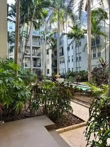 533 NE 3rd Avenue Fort Lauderdale FL 33301