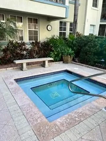 533 NE 3rd Avenue Fort Lauderdale FL 33301