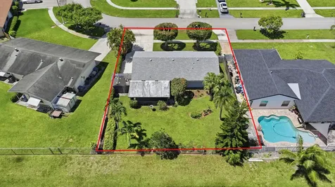 5053 N Saint John Avenue Avenue N Boynton Beach FL 33472