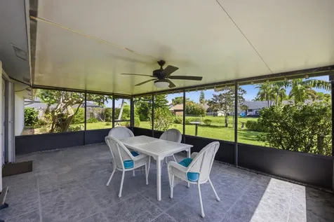 5053 N Saint John Avenue Avenue N Boynton Beach FL 33472