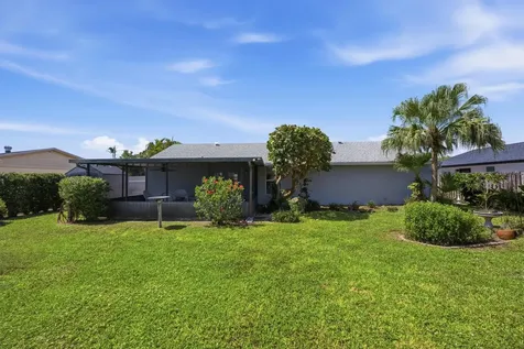 5053 N Saint John Avenue Avenue N Boynton Beach FL 33472