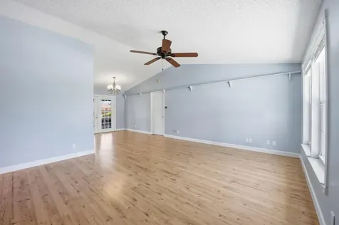 5053 N Saint John Avenue Avenue N Boynton Beach FL 33472