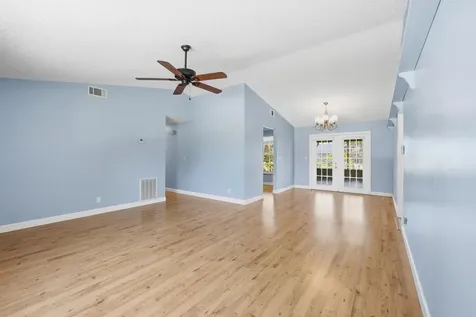 5053 N Saint John Avenue Avenue N Boynton Beach FL 33472