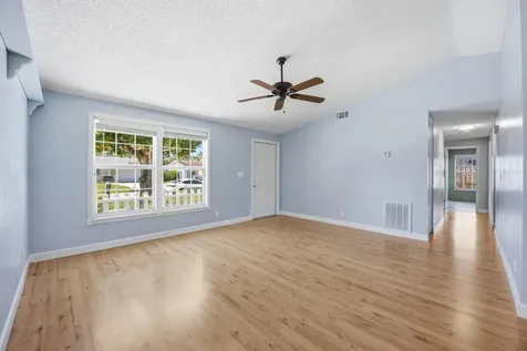 5053 N Saint John Avenue Avenue N Boynton Beach FL 33472
