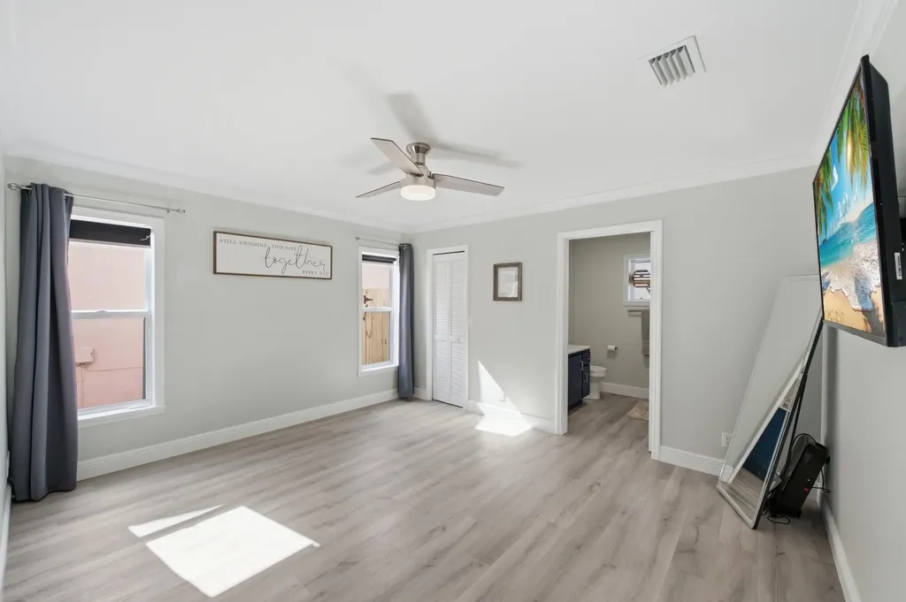 5635 Lake George Place Lake Worth FL 33463