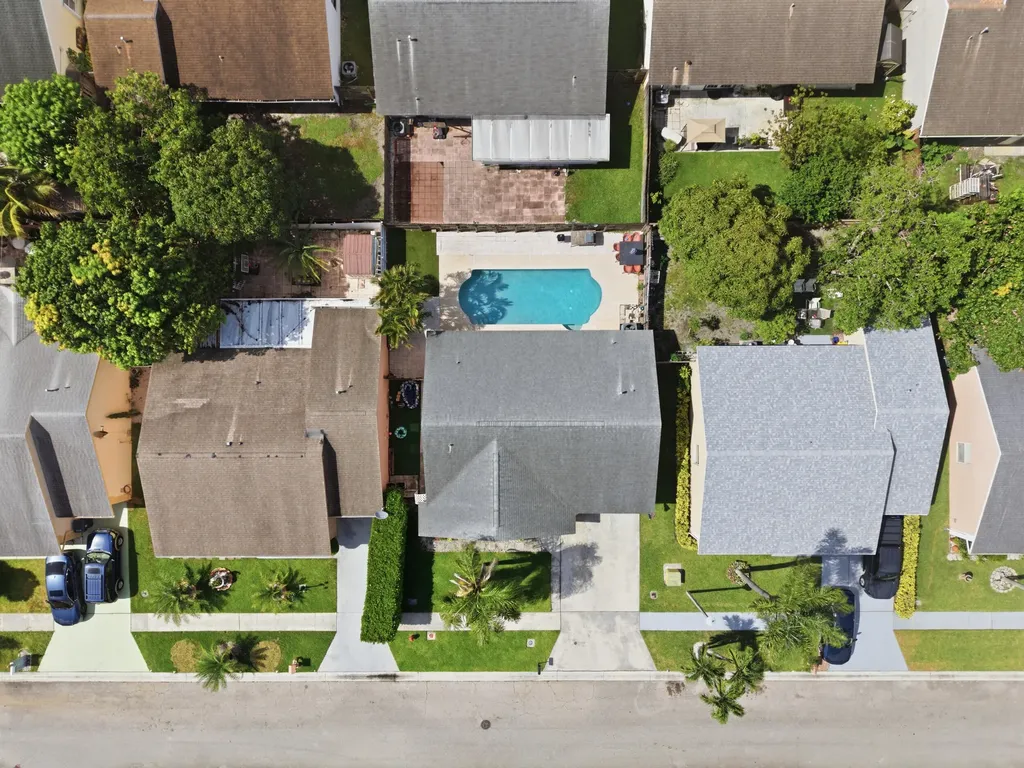 5635 Lake George Place Lake Worth FL 33463