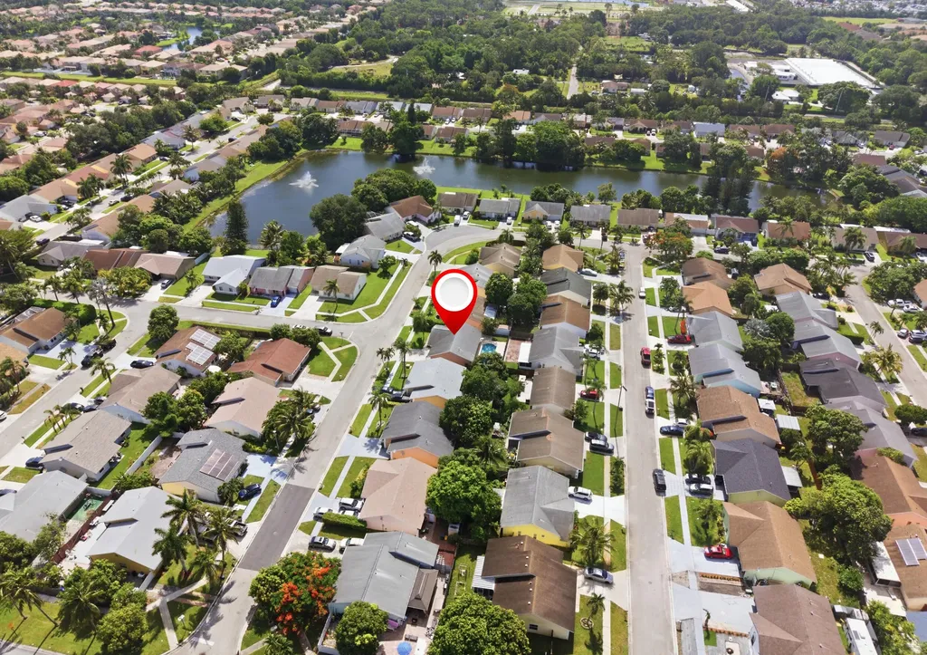 5635 Lake George Place Lake Worth FL 33463