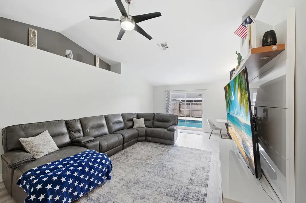5635 Lake George Place Lake Worth FL 33463