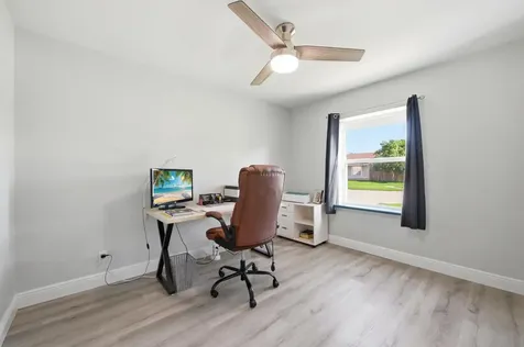 5635 Lake George Place Lake Worth FL 33463