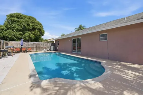 5635 Lake George Place Lake Worth FL 33463