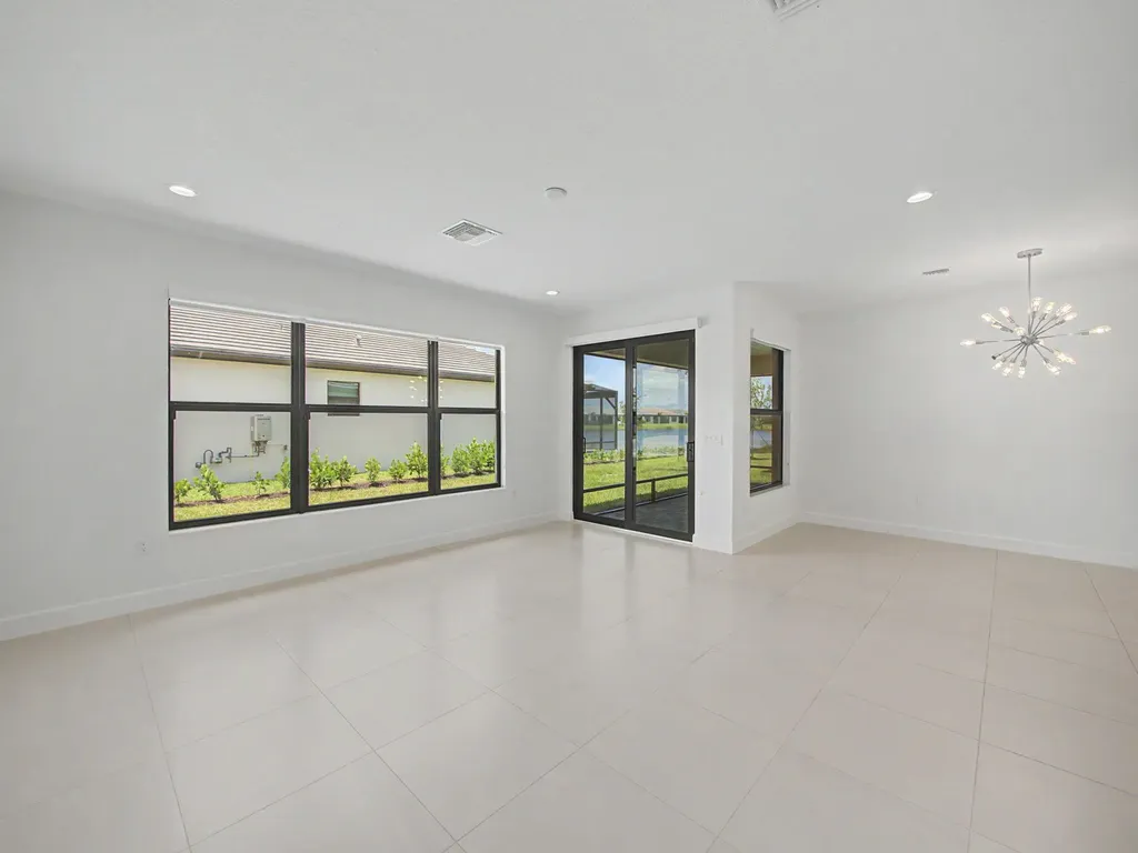 12827 SW Scenic View Port St Lucie FL 34987