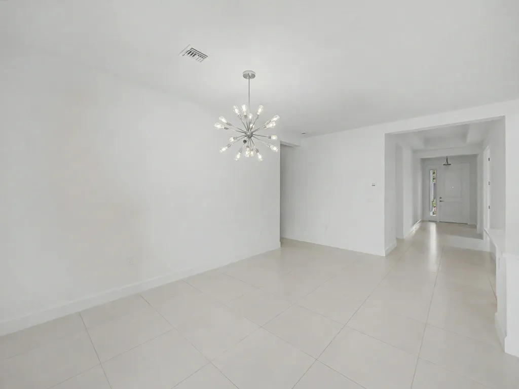 12827 SW Scenic View Port St Lucie FL 34987