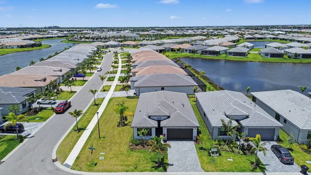 12827 SW Scenic View Port St Lucie FL 34987