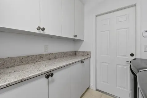 8091 SE Woodlake Lane W Hobe Sound FL 33455