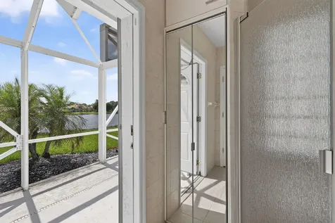 8091 SE Woodlake Lane W Hobe Sound FL 33455