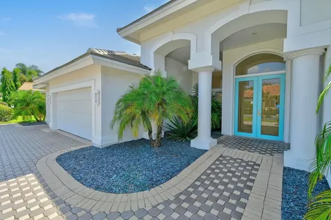 8091 SE Woodlake Lane W Hobe Sound FL 33455