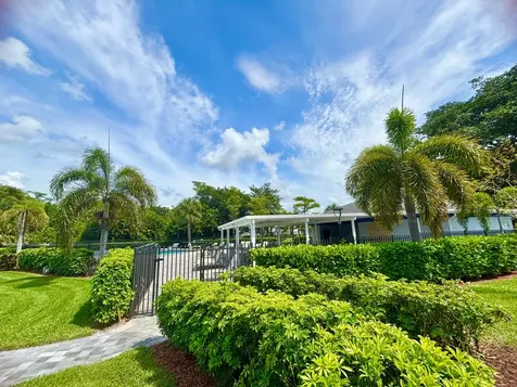 2069 Oakridge F Deerfield Beach FL 33442
