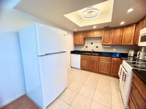 2069 Oakridge F Deerfield Beach FL 33442
