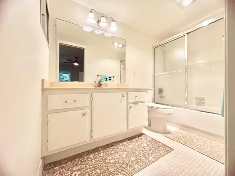 2069 Oakridge F Deerfield Beach FL 33442