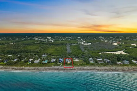 43 N Beach Road Hobe Sound FL 33455