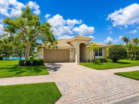 3392 SW Porpoise Circle Stuart FL 34997