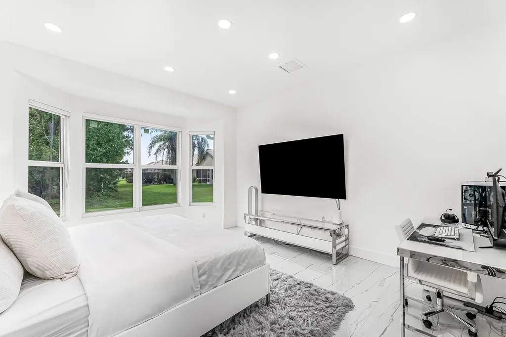 623 SW Lake Charles Circle Port St Lucie FL 34986