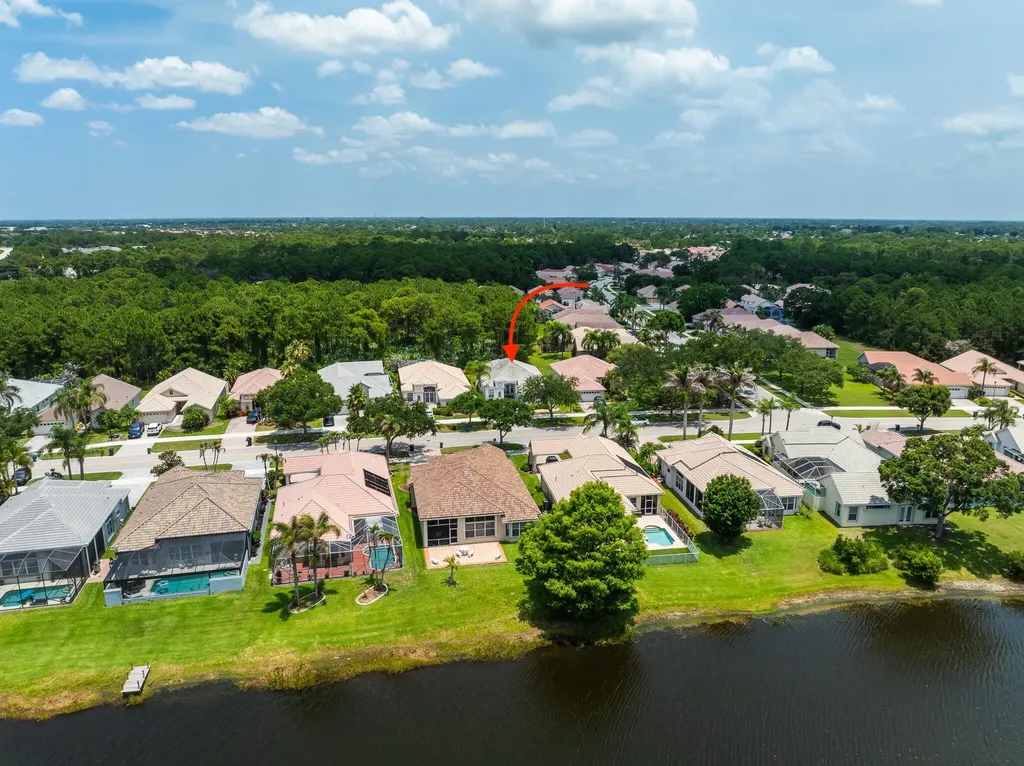 623 SW Lake Charles Circle Port St Lucie FL 34986