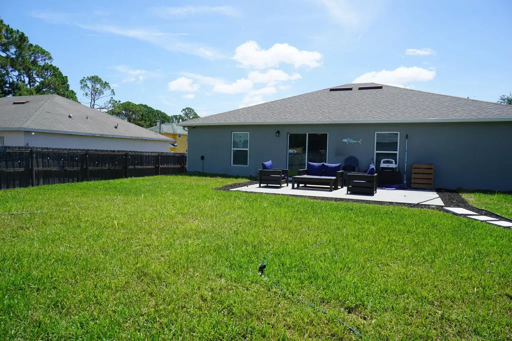 1014 Hammacher Avenue SW Palm Bay FL 32908