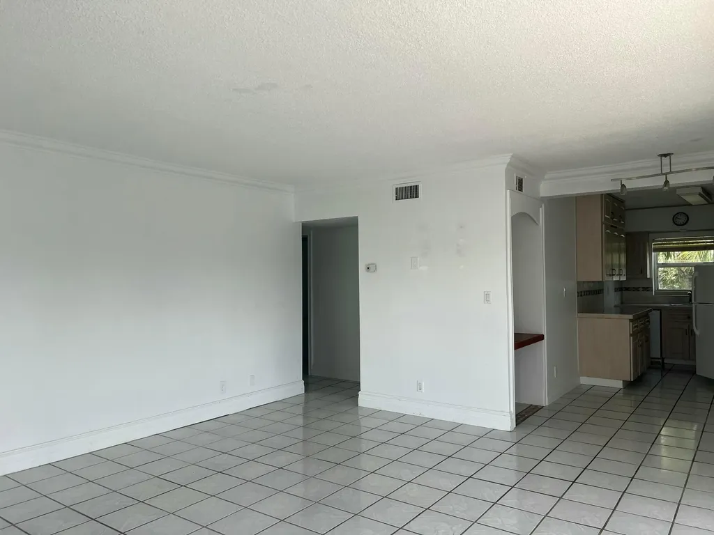 2600 S Ocean Drive Hollywood FL 33019