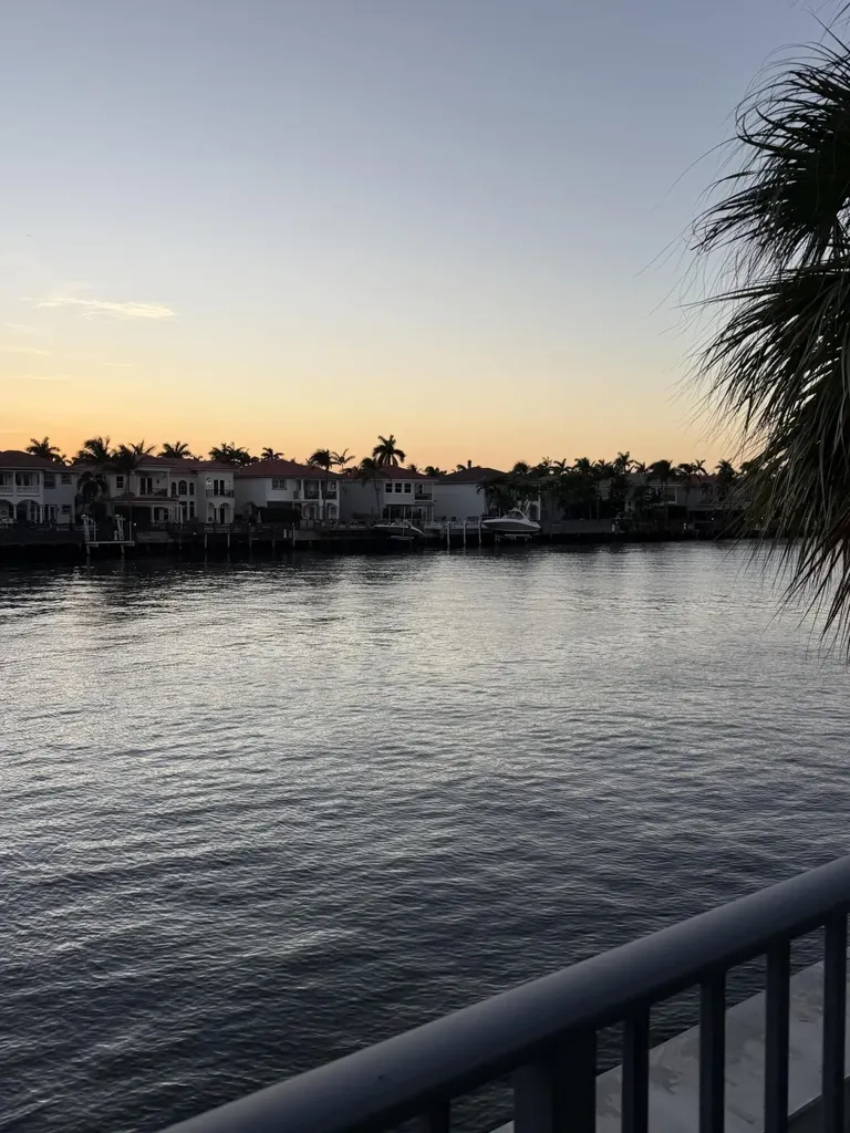 2600 S Ocean Drive Hollywood FL 33019