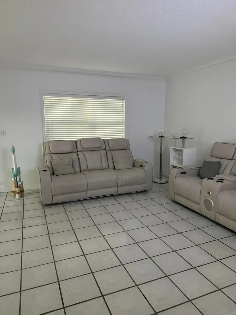 2600 S Ocean Drive Hollywood FL 33019