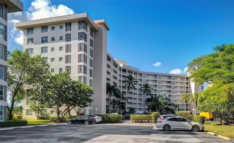2681 S Course Drive Pompano Beach FL 33069